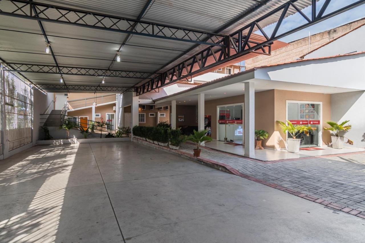 Mega Aeroporto Apenas 1 Km De Distancia Do Aeroporto De 3* Fortaleza (Ceara)